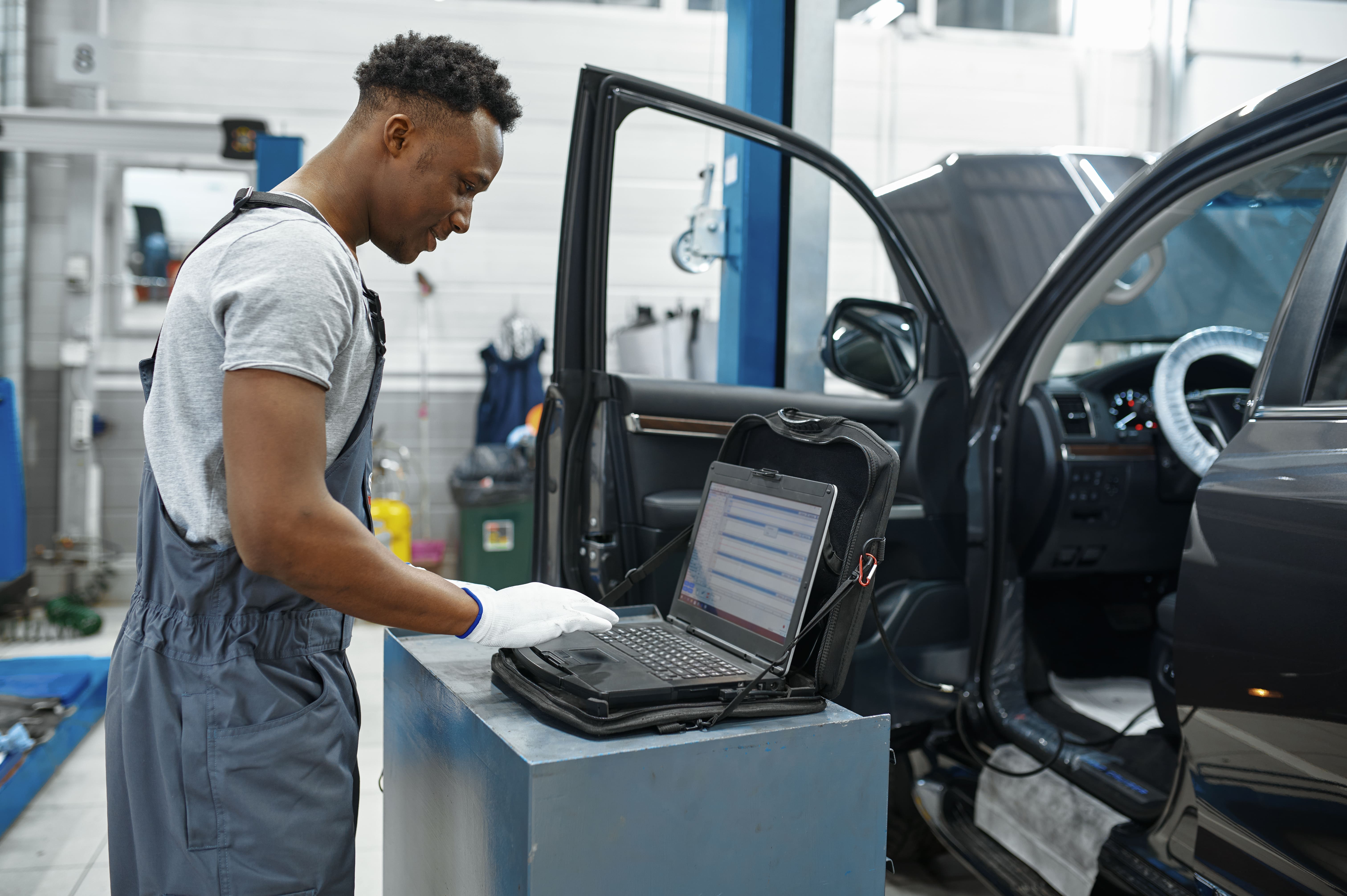 DXM-Smart-Vehicle-Diagnosis